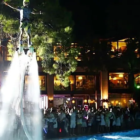 Rixos Sungate 5*