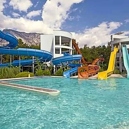 Rixos Sungate 5*