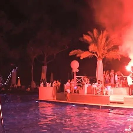 Rixos Sungate Hotel